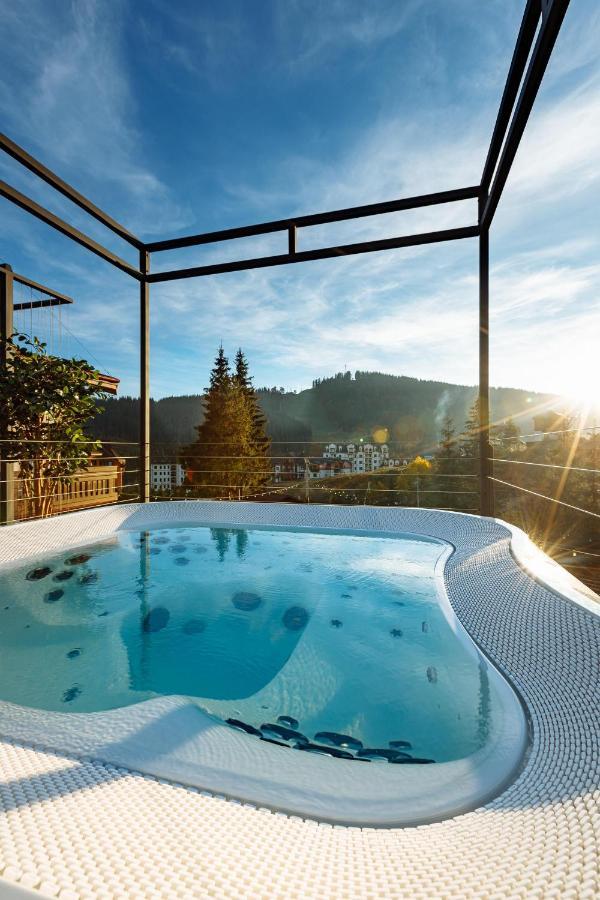 Graal Resort Bukovel Ngoại thất bức ảnh